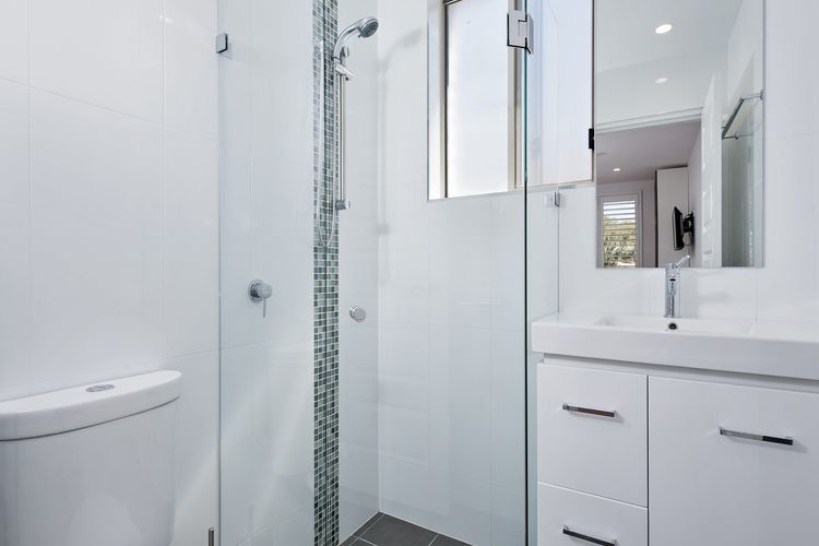 Del Rae, Unit 18/25 Shoal Bay Road