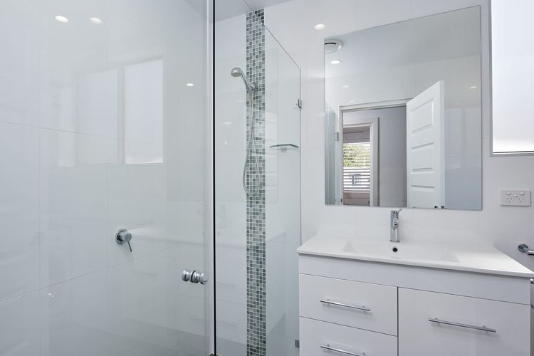 Del Rae, Unit 18/25 Shoal Bay Road