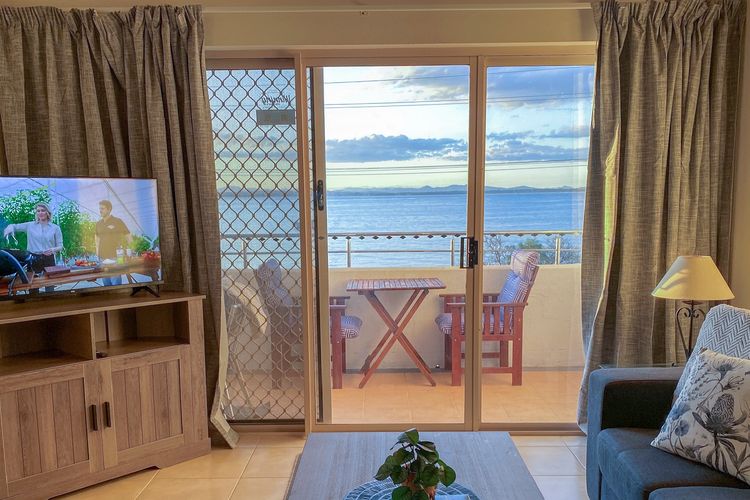 Del Rae, Unit 8/25 Shoal Bay Road