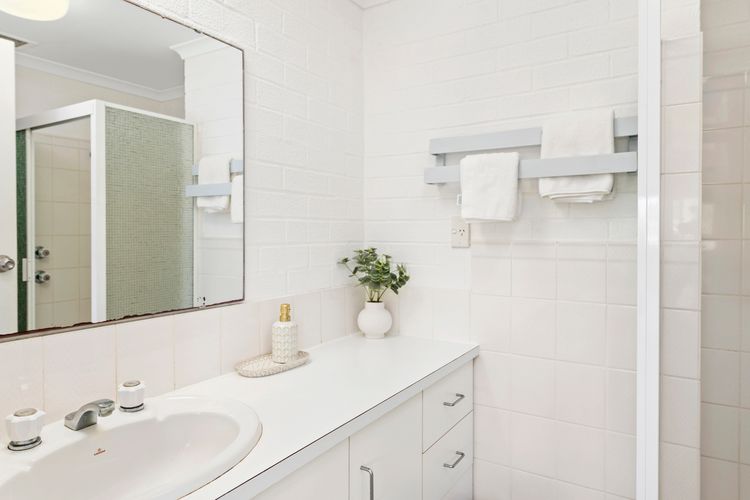 Seaspray, Unit 3/4 Intrepid Close