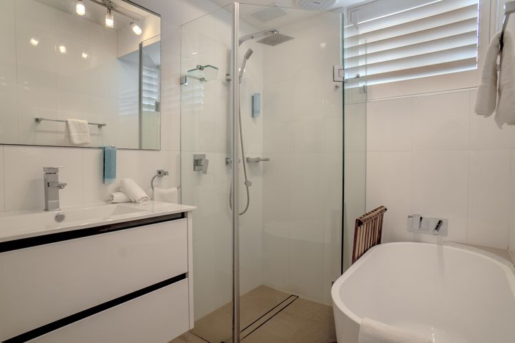 The Helm, Unit 1/22 Voyager Close