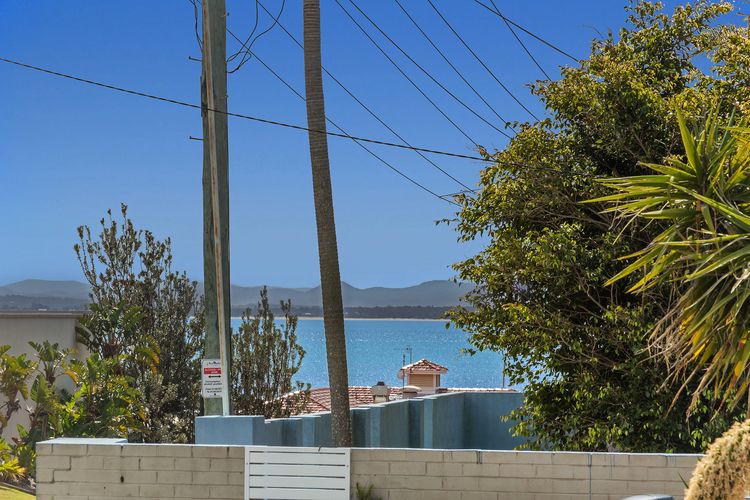 Oscars Pet Friendly Beach House, 14 Tomaree Road