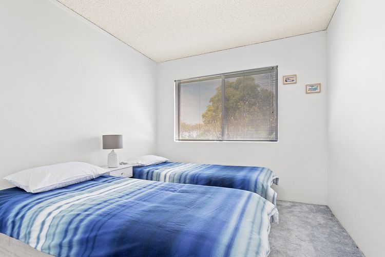 Shoreline Unit 3 Intrepid Close 1