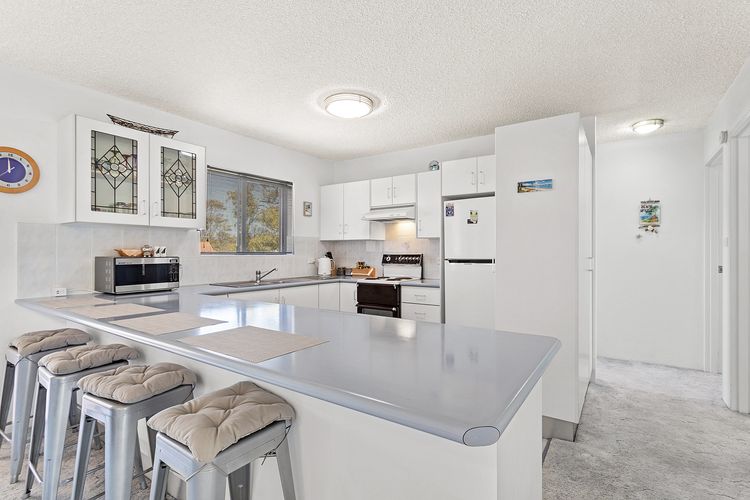 Shoreline Unit 3 Intrepid Close 1