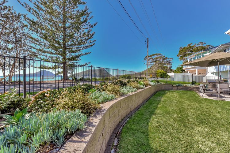 Seahaven Unit 1 Shoal Bay Road 81