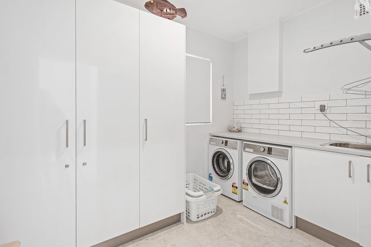 Seahaven Unit 1 Shoal Bay Road 81