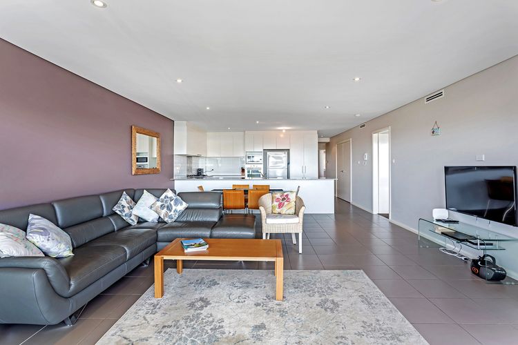 Surfside Apartments, Unit 5/6-10 Market Street