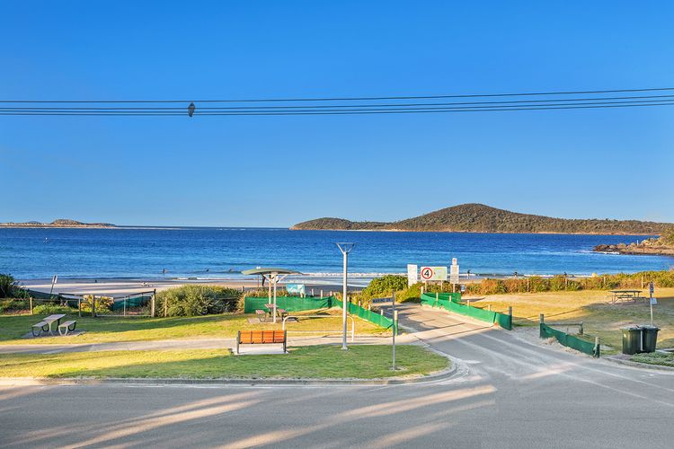 serenity at Fingal Bay 2