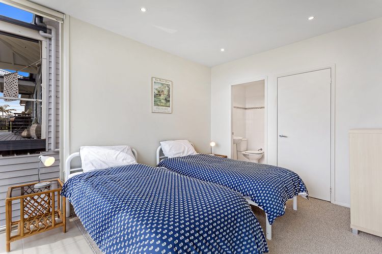 Mirage, 1/24 Gloucester Street