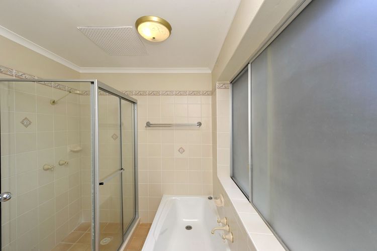 Adriana, 6/83-85 Ronald Avenue