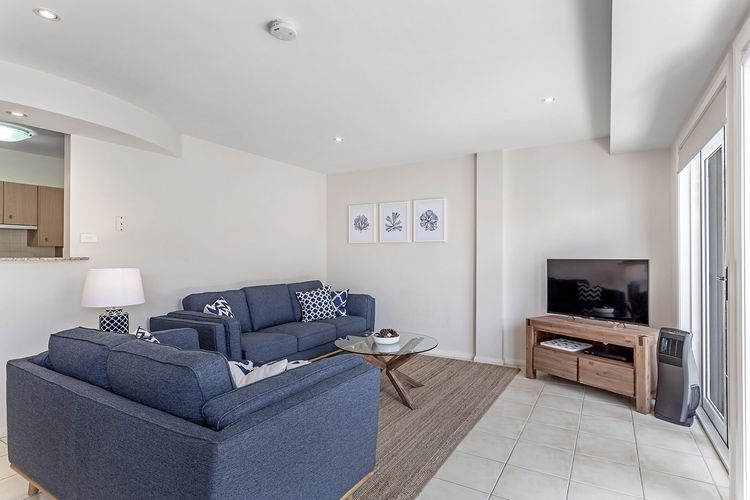 Sandcastles, 7/8 Ala Moana Way