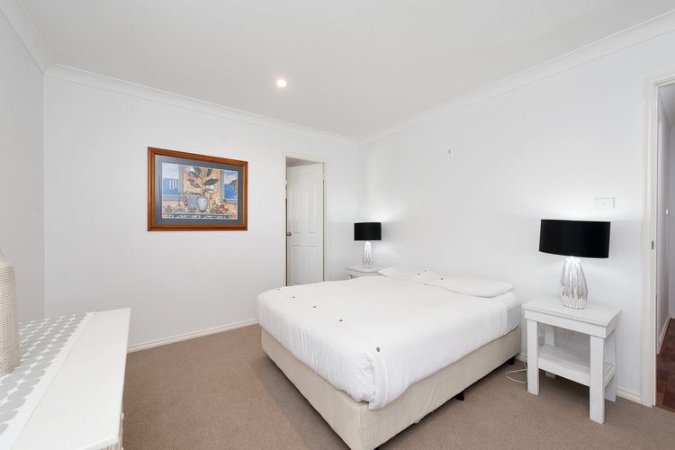 Surf Break, 10B Tuna Crescent (Upstairs)