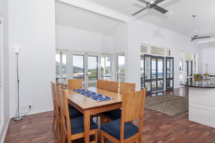 Surf Break, 10B Tuna Crescent (Upstairs)