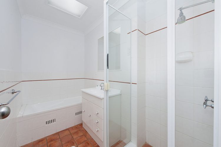 Surf Break, 10B Tuna Crescent (Upstairs)