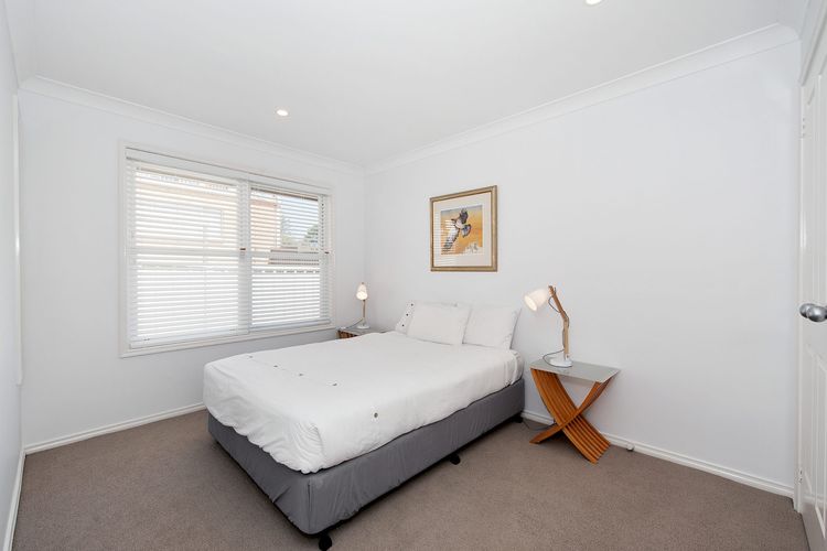 Surf Break, 10B Tuna Crescent (Upstairs)