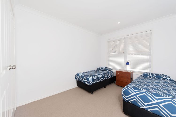 Surf Break, 10B Tuna Crescent (Upstairs)