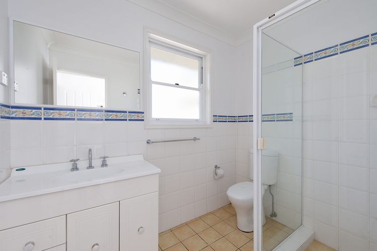 Surf Break, 10B Tuna Crescent (Upstairs)