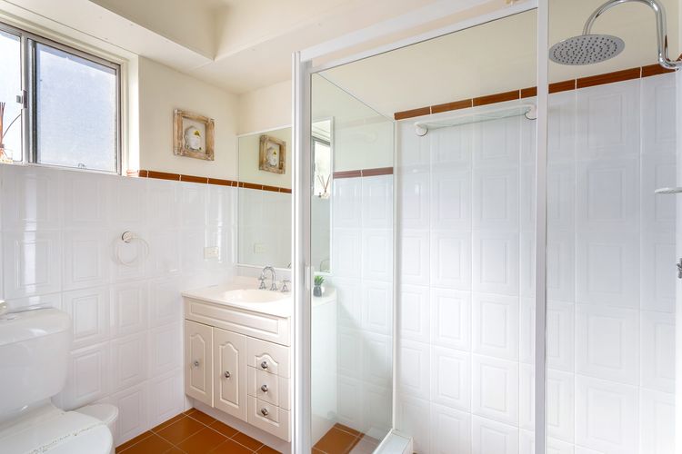 The Helm, 4/22 Voyager Close