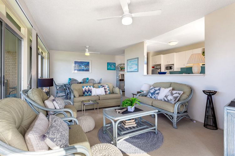 The Helm, 4/22 Voyager Close