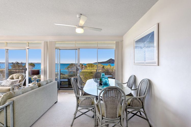 The Helm, 4/22 Voyager Close