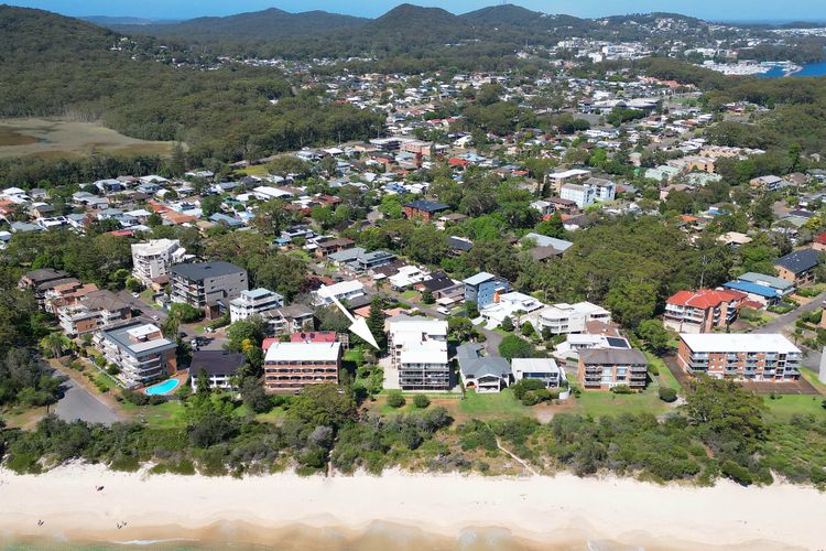 The Helm, 3/22 Voyager Close