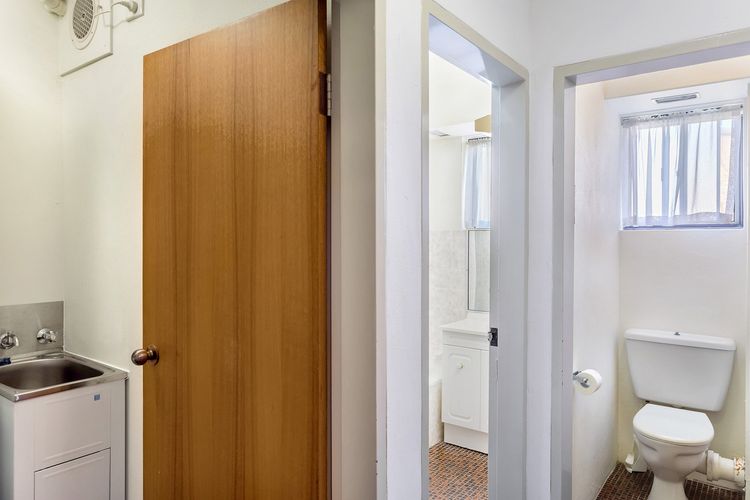 The Helm, 3/22 Voyager Close