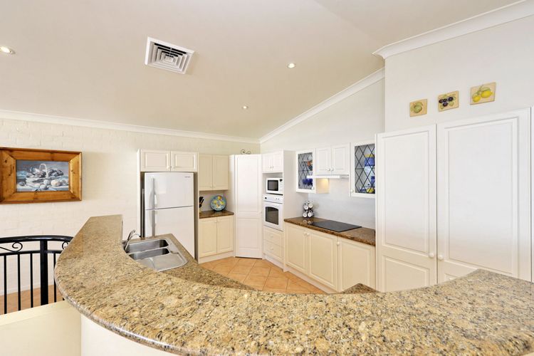 Marine Dr 2/70 – Fingal Bay