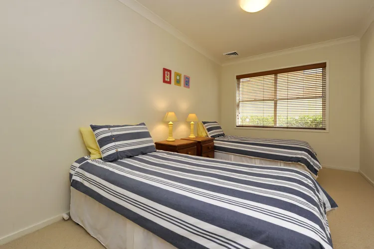 Marine Dr 2/70 – Fingal Bay