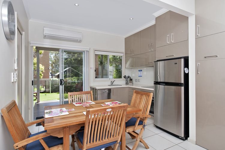 Florida, 5/5 Lillian Street