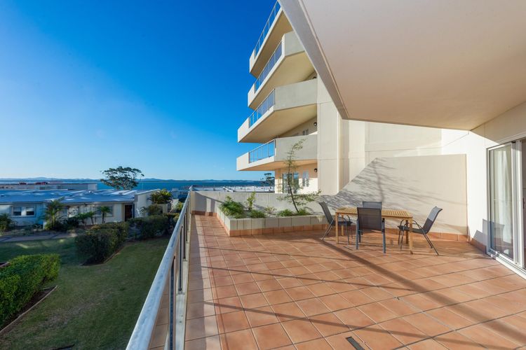 Breakwater 102 – Shoal Bay