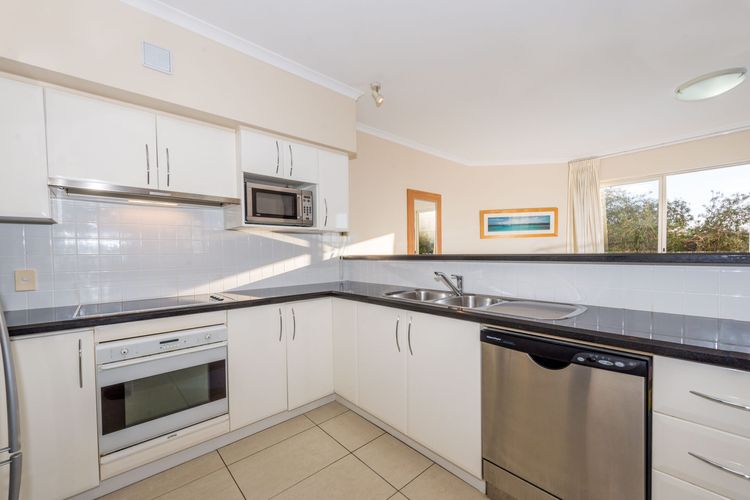 Breakwater 102 – Shoal Bay