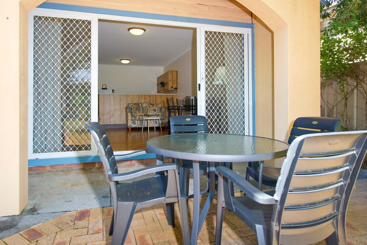 Shoal Bay Avenue, Unit 2/7