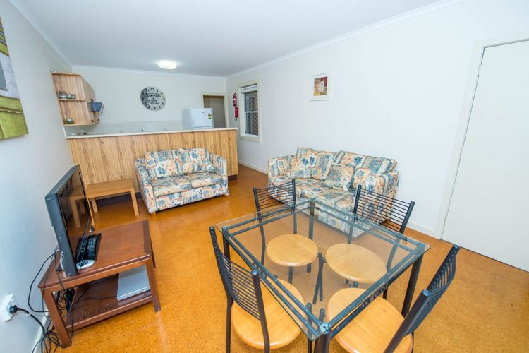 Shoal Bay Avenue, Unit 2/7