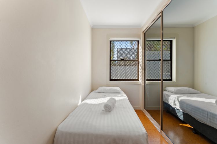 Shoal Bay Avenue, Unit 2/7