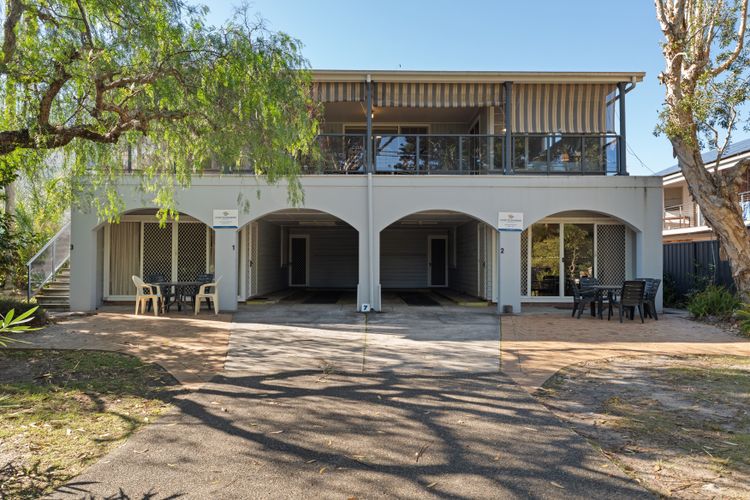Shoal Bay Avenue 7