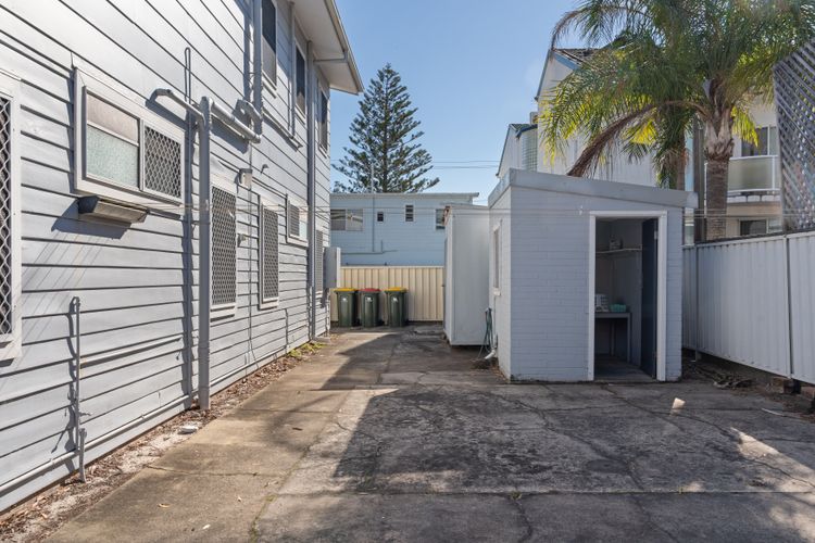 Shoal Bay Avenue 7