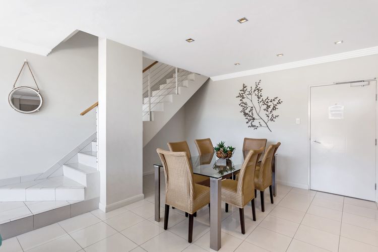 Aura Apartments, Unit 13/59 Shoal Bay Road