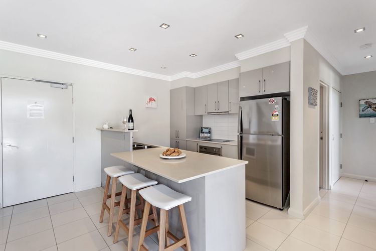 Aura Apartments, Unit 13/59 Shoal Bay Road