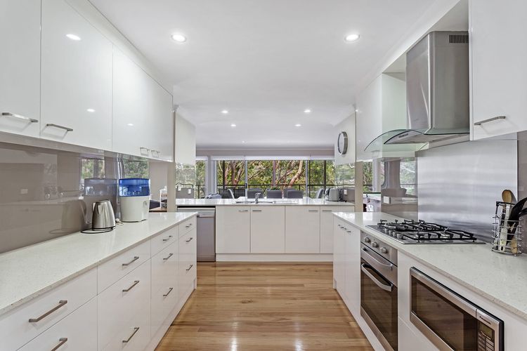 Stella’s at the Bay