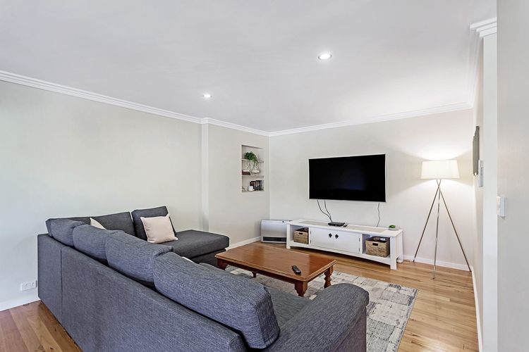 Stella’s at the Bay