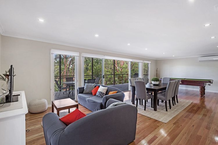 Stella’s at the Bay