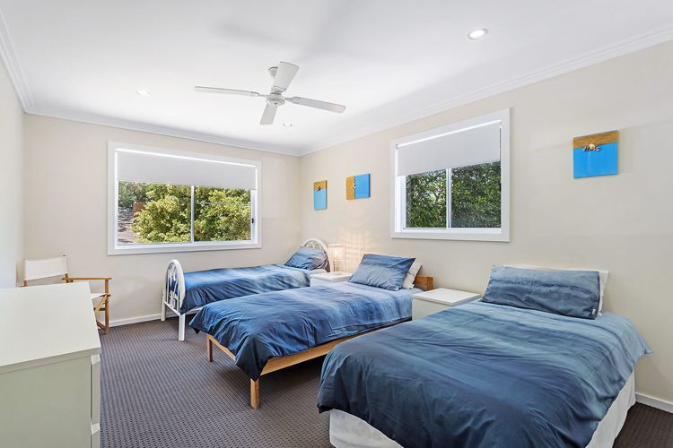 Stella’s at the Bay