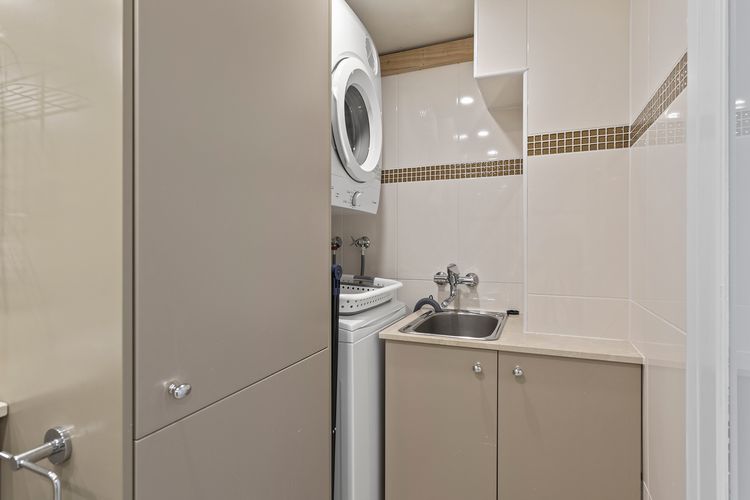 Carrington Nelson Bay