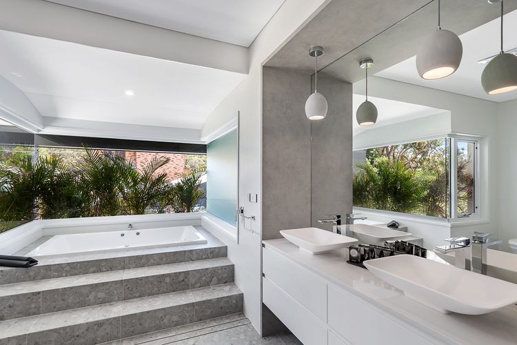 La Luna – Shoal Bay 30 Horace St Shoal Bay