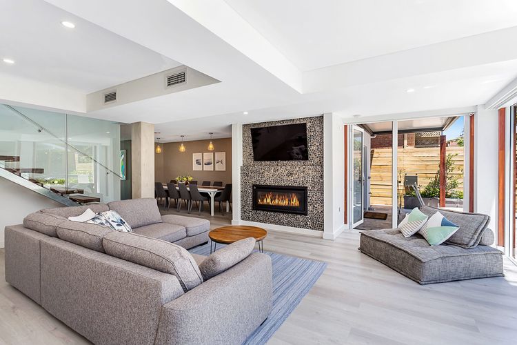 La Luna – Shoal Bay 30 Horace St Shoal Bay