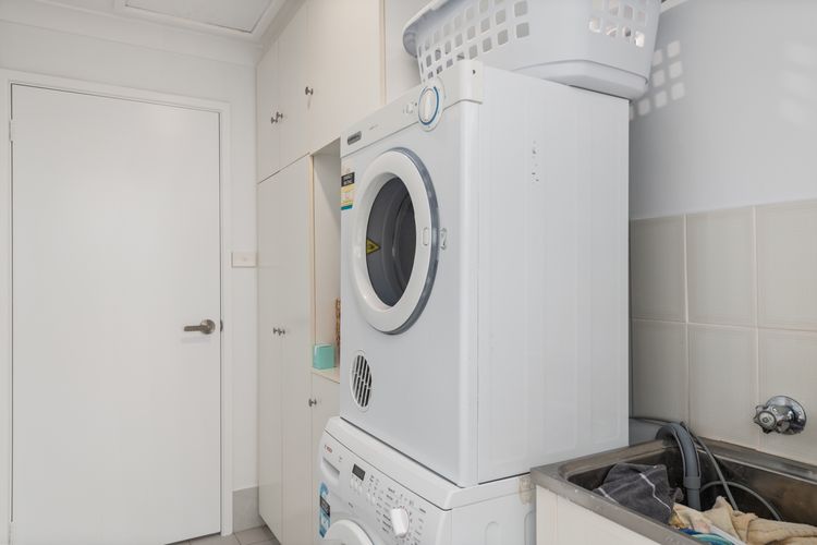 Ohana at the Bay, 30 Pacific Avenue