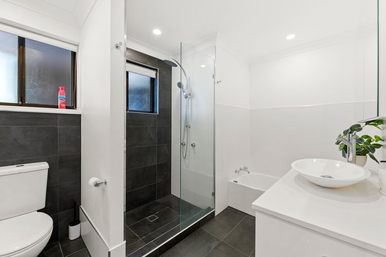 Family Retreat with water views at Corlette