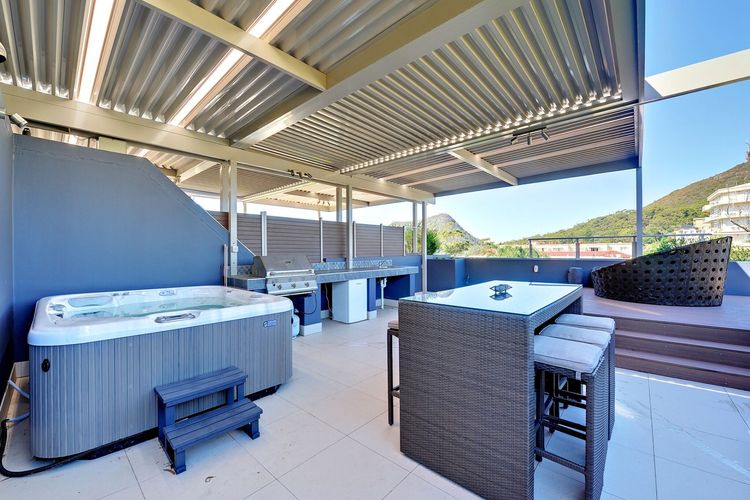 Aura Apartments, Unit 12/59 Shoal Bay Road