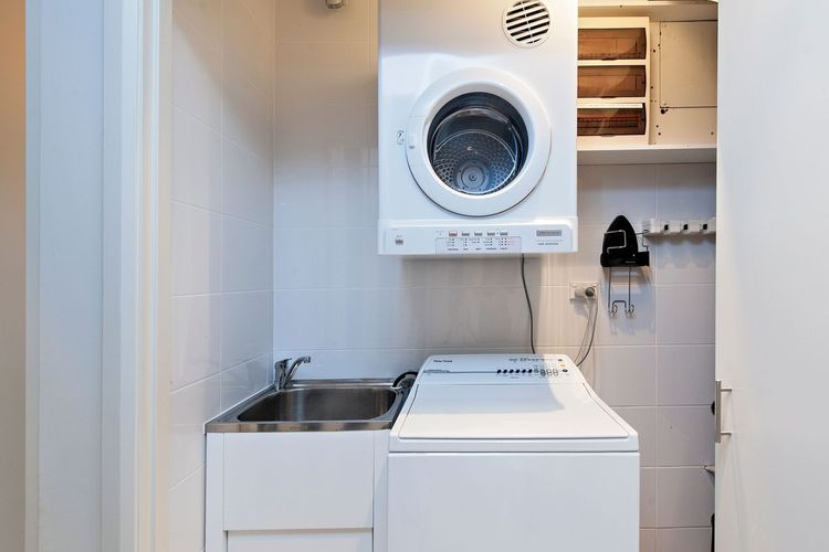 Aura Apartments, Unit 12/59 Shoal Bay Road