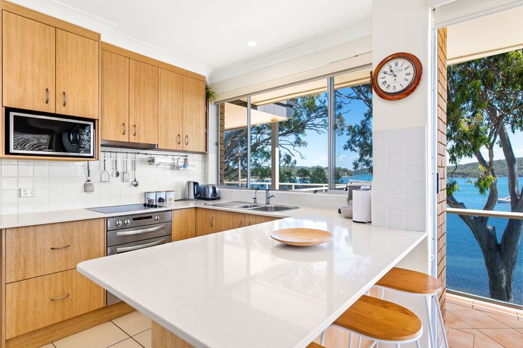 Waterfront Apartment – Soldiers Point